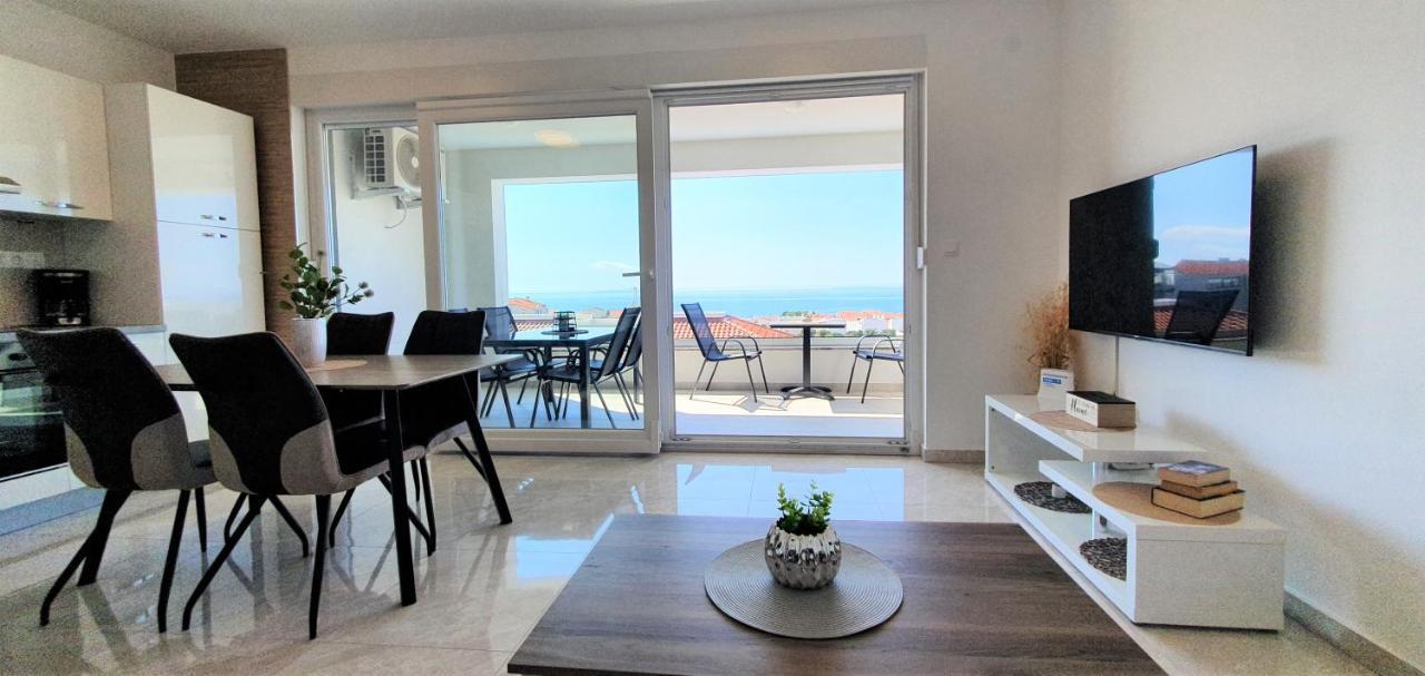 Seahorse Luxury Apartment With Pool And Sea View โนวาลยา ภายนอก รูปภาพ